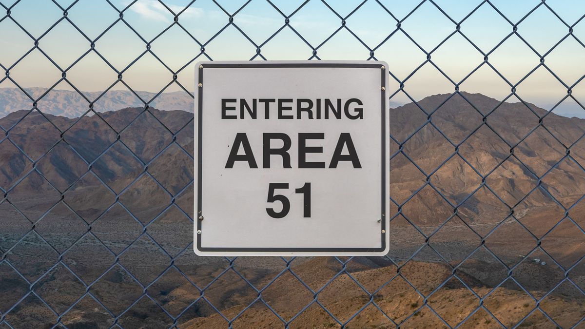 Area 51: The Mysteries of the Secret Military Base - 2025